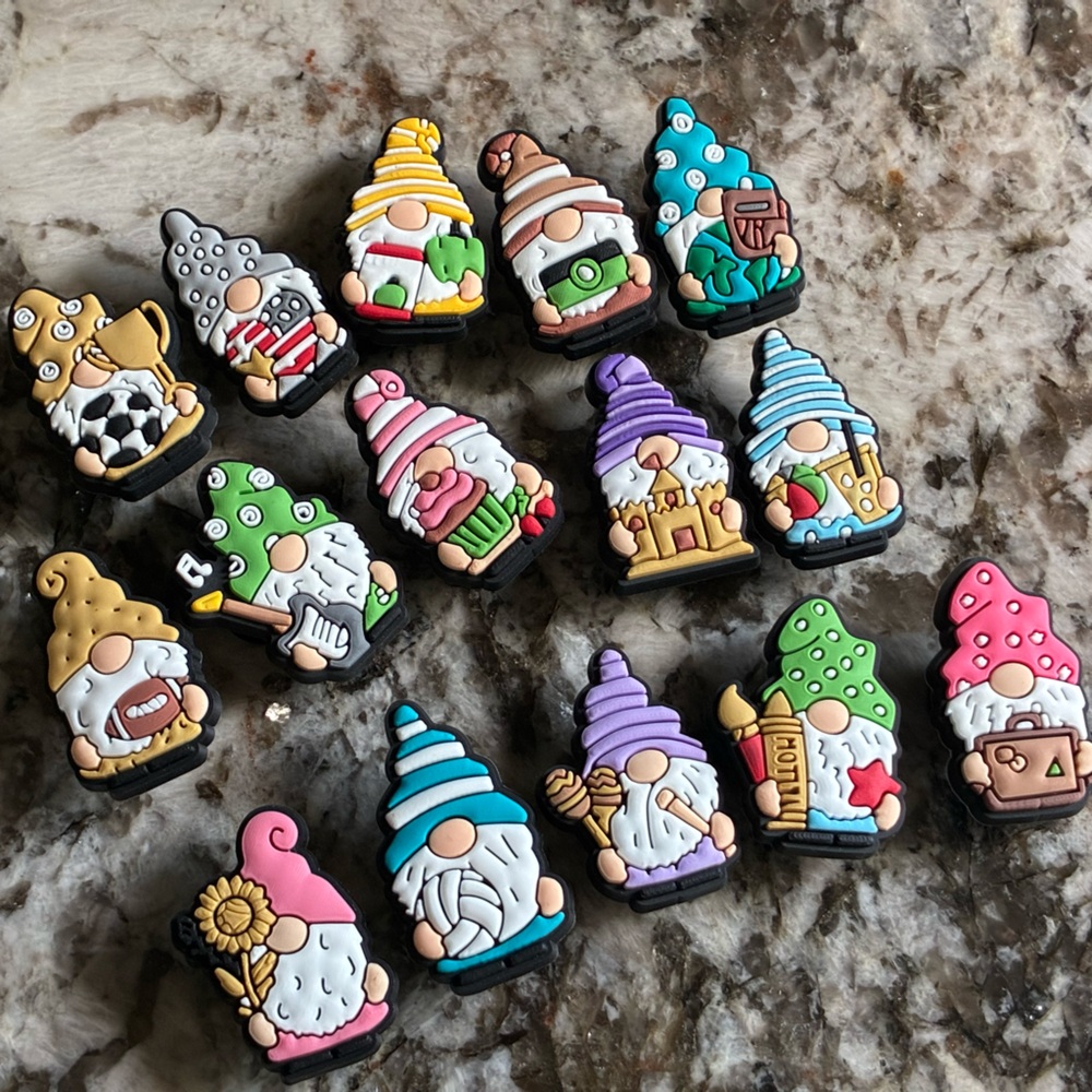 Gnome Shoe Charms Set of 15